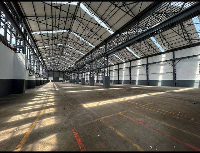 7,255M² WAREHOUSE TO LET IN EPPING INDUSTRIAL